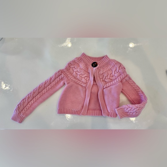 Cable knit girls cardigan sweater with one button closure - Size 4 - GAP - Picture 3 of 8